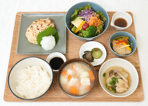 鶏むね肉の豆腐ハンバーグ